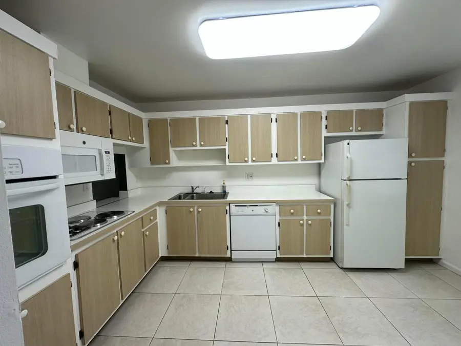 5775 W Fernley Drive W #112, West Palm Beach, FL 33415 - #3