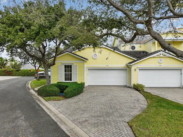 906 Mariner Bay Boulevard, Hutchinson Island, FL 34949