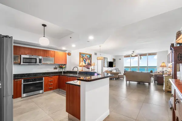 2650 Lake Shore Drive #1705, Riviera Beach, FL 33404