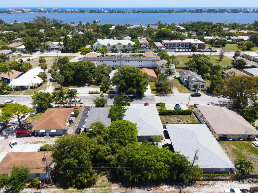 909 S N Street, Lake Worth Beach, FL 33460 - #3