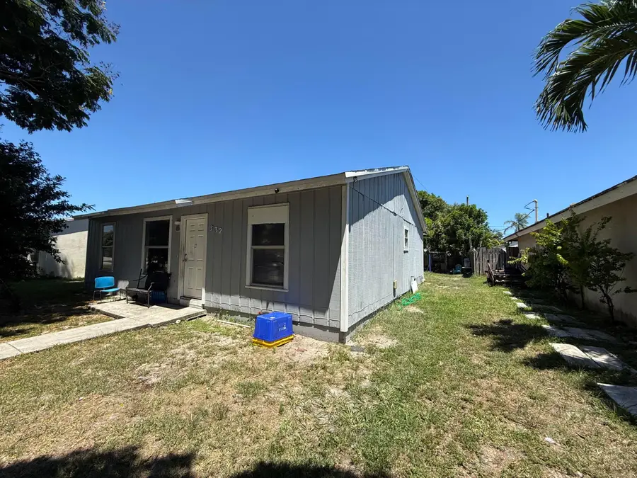 332 Fleming Avenue, Greenacres, FL 33463 - #2