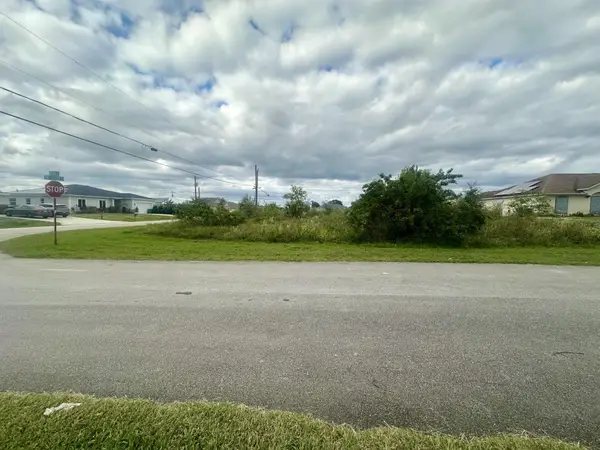 689 SW Fair Avenue, Port St Lucie, FL 34953