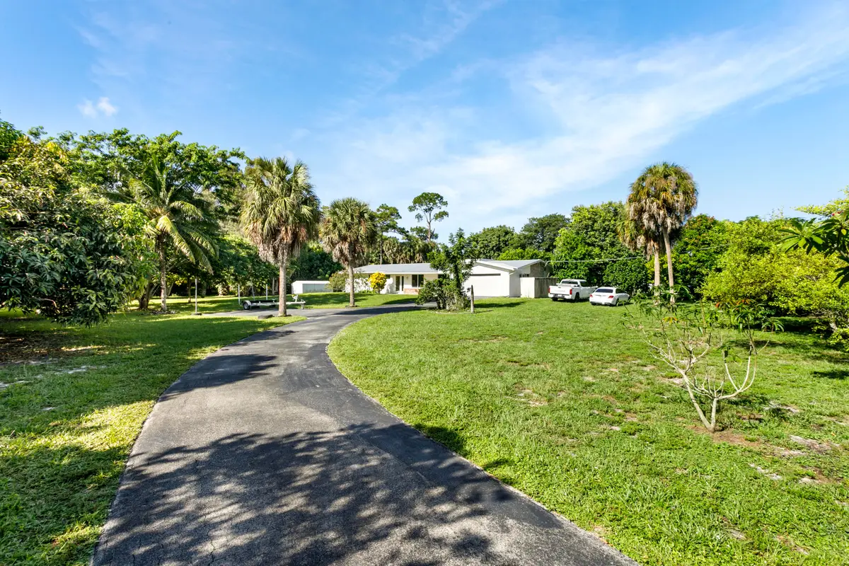 5200 Club Road, Haverhill, FL 33415 - #1