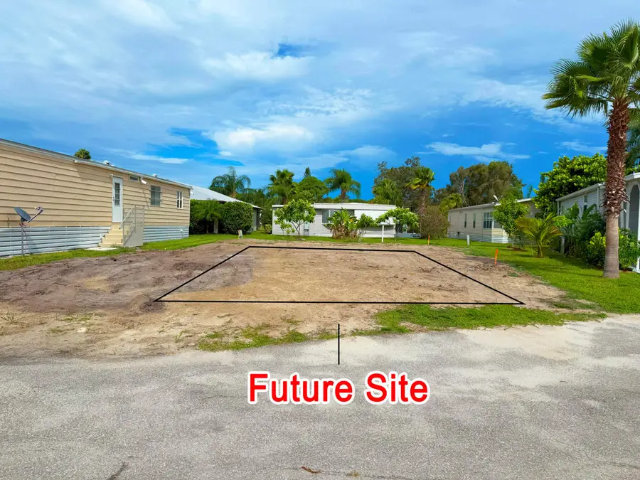 12 Los Gatos Lane, Port Saint Lucie, FL 34952 - #2