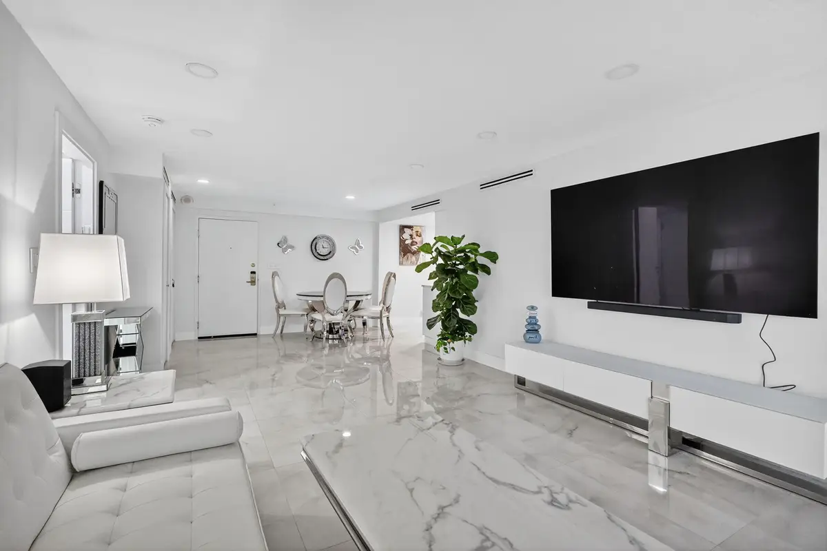 5225 Collins Avenue #1408, Miami Beach, FL 33140 - #1