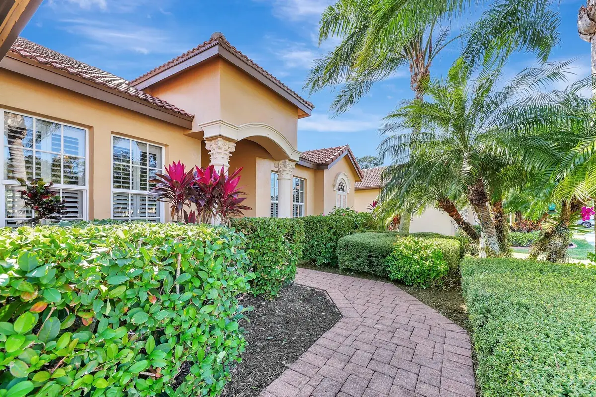 827 SW Grand Reserves Boulevard, Port Saint Lucie, FL 34986 - #1