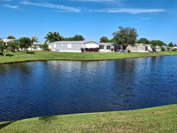 8483 Schefflera Court, Port St Lucie, FL 34952