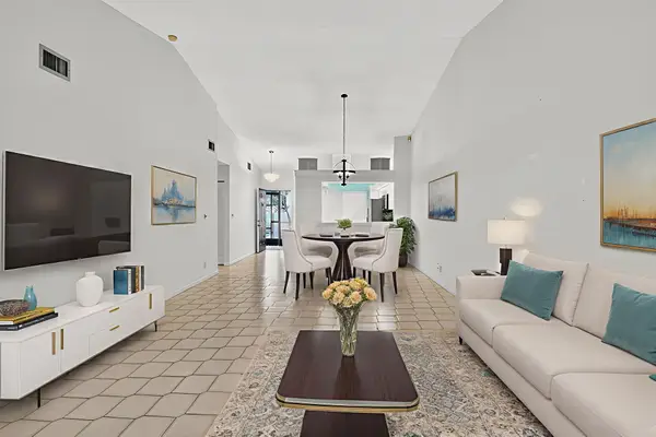 5477 Atlantic Palm Court #B, Boynton Beach, FL 33437
