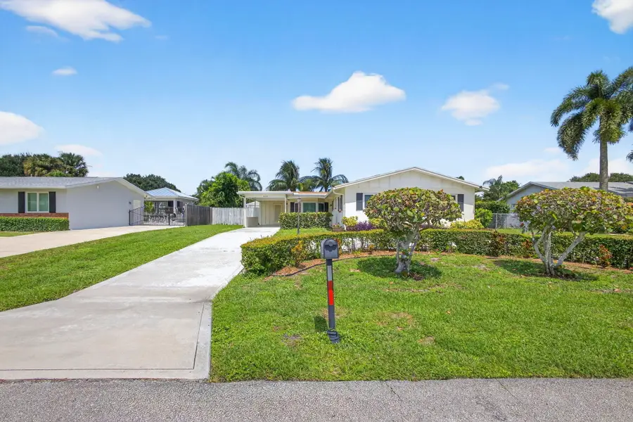 4359 Gardenia Drive, Palm Beach Gardens, FL 33410 - #2