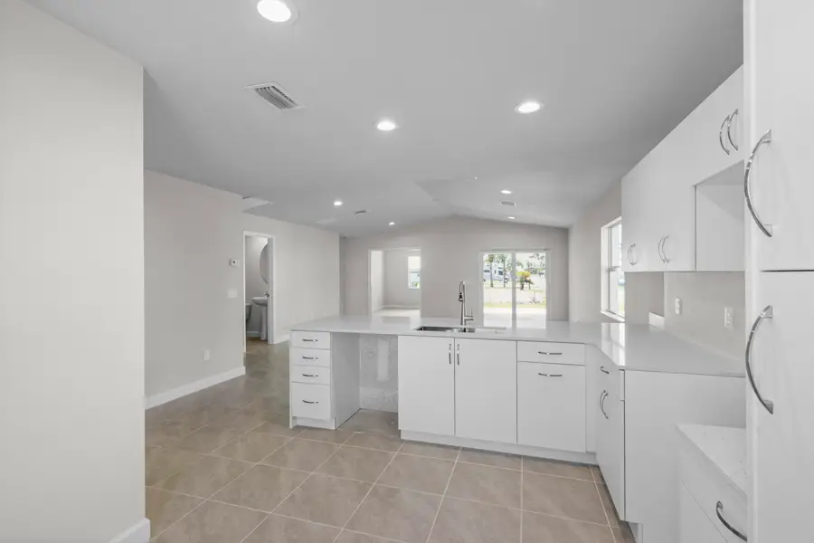 54 La Villa Way, Fort Pierce, FL 34951 - #3