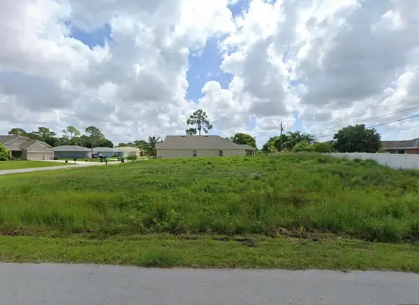 4001 SW Haycroft Street, Port St Lucie, FL 34953