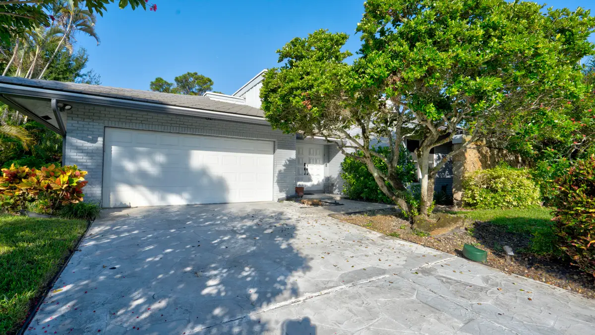 634 W Lakewoode Circle, Delray Beach, FL 33445 - #1