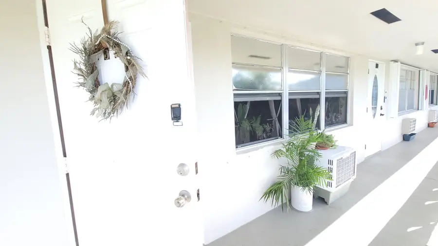 159 Cambridge G, West Palm Beach, FL 33417 - #2