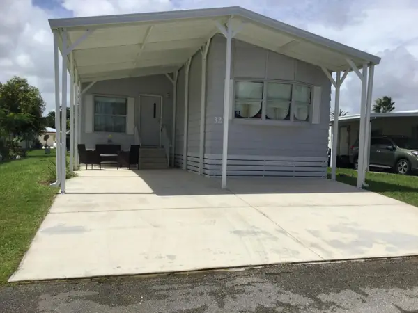 32 Flamenco Way, Port St Lucie, FL 34952