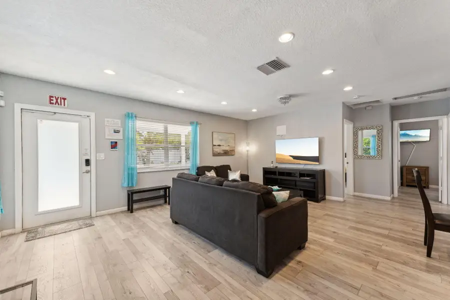 1631 N Andrews Square, Fort Lauderdale, FL 33311 - #2