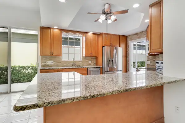 220 NW Bentley Circle, Port St Lucie, FL 34986