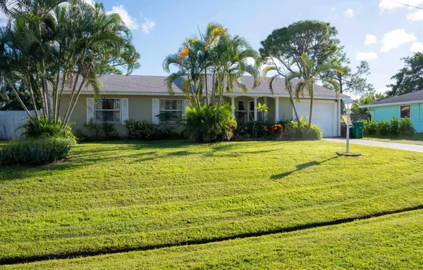 382 SE Evans Avenue, Port St Lucie, FL 34984