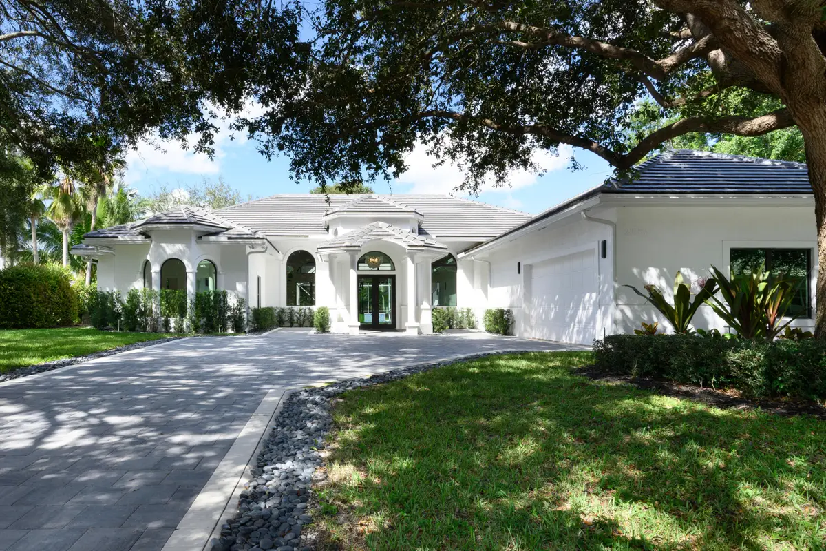 2557 Seminole Circle, West Palm Beach, FL 33409 - #1