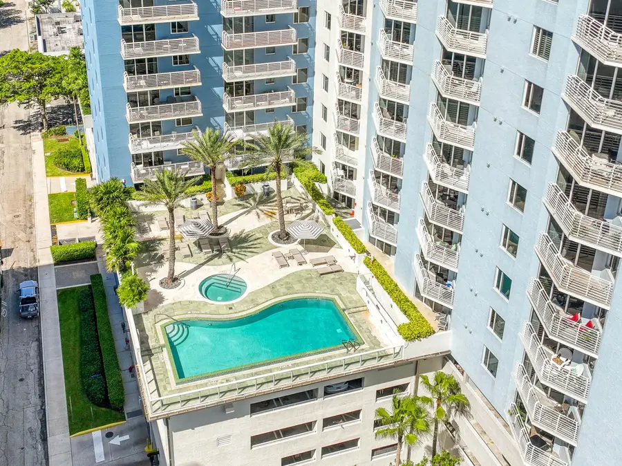 1551 N Flagler Drive #Ph8, West Palm Beach, FL 33401 - #3