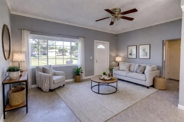 328 E Jasmine Drive, Lake Park, FL 33403