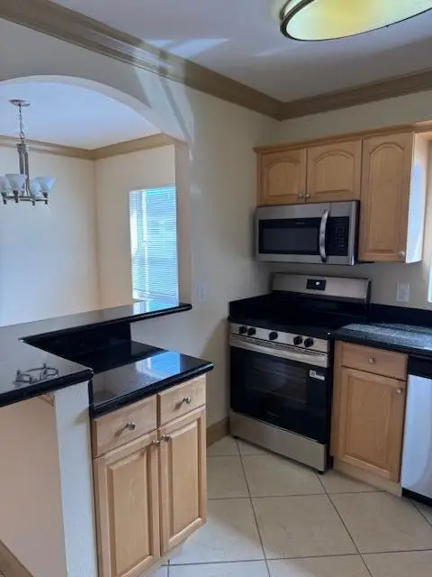 744 NE 14th Avenue #12, Fort Lauderdale, FL 33304