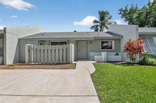 20 Camden Lane, Boynton Beach, FL 33426