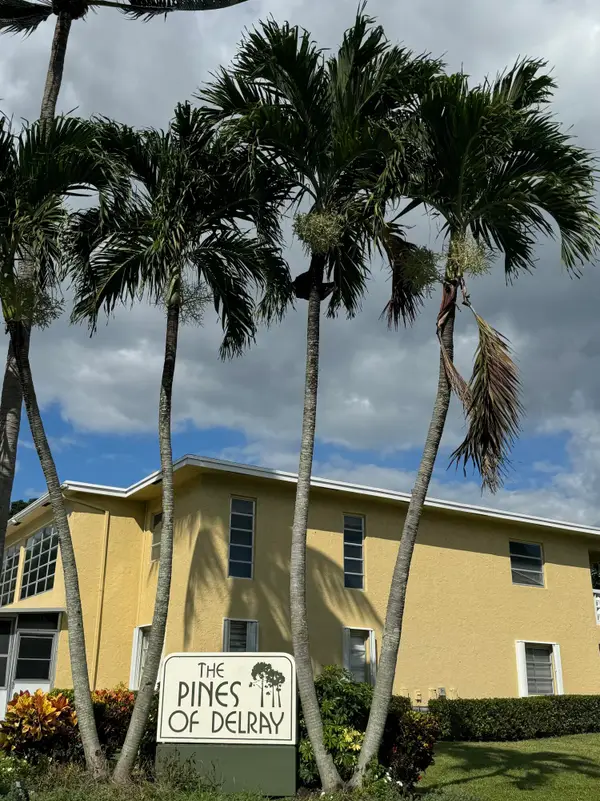 1141 Violet Terrace #202, Delray Beach, FL 33445