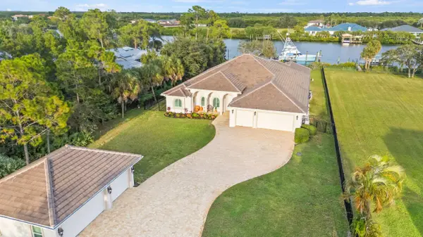 2821 SE North Lookout Boulevard, Port St Lucie, FL 34984