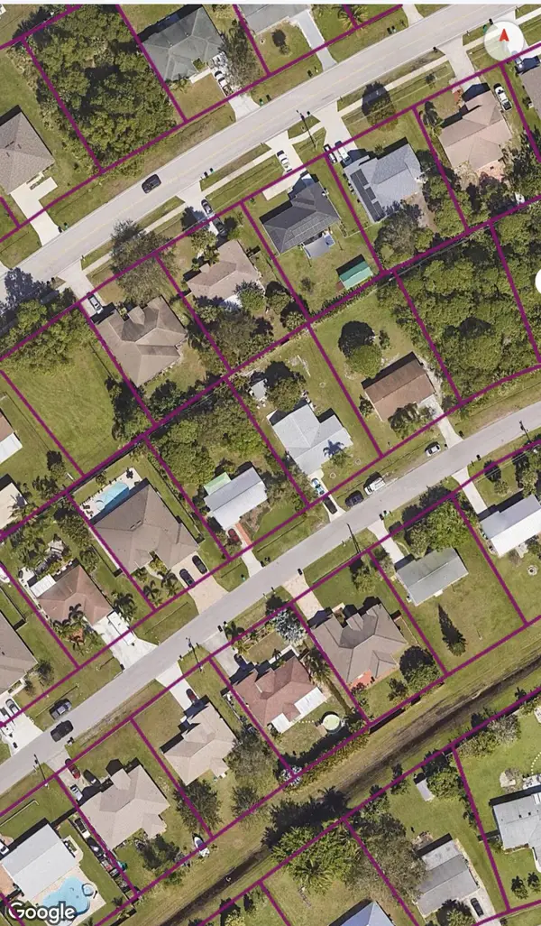 1843 SE Buttonwood Drive, Port St Lucie, FL 34952