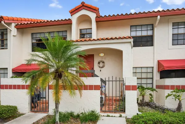 104 Liberty Court, Deerfield Beach, FL 33442