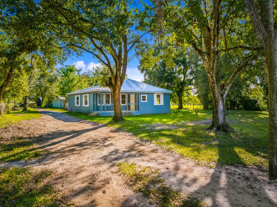 250 NW 98th Street, Okeechobee, FL 34972 - #2