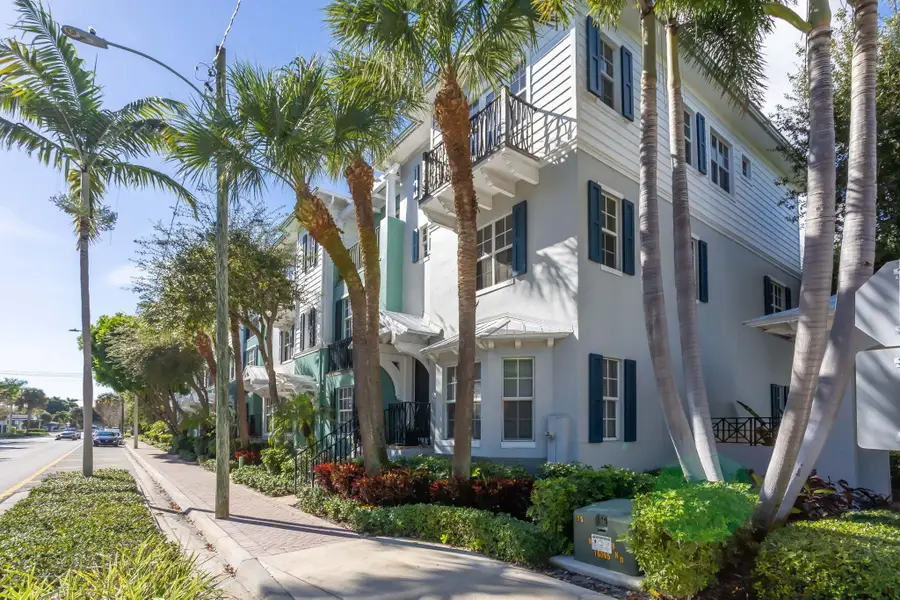 349 E Mallory Circle, Delray Beach, FL 33483 - #2