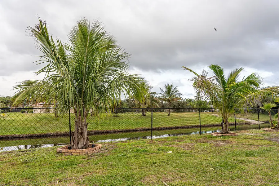 2108 SW Monterrey Lane, Port Saint Lucie, FL 34953 - #2