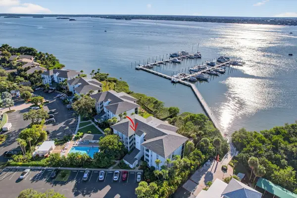 390 NE Edgewater Drive #403, Stuart, FL 34996