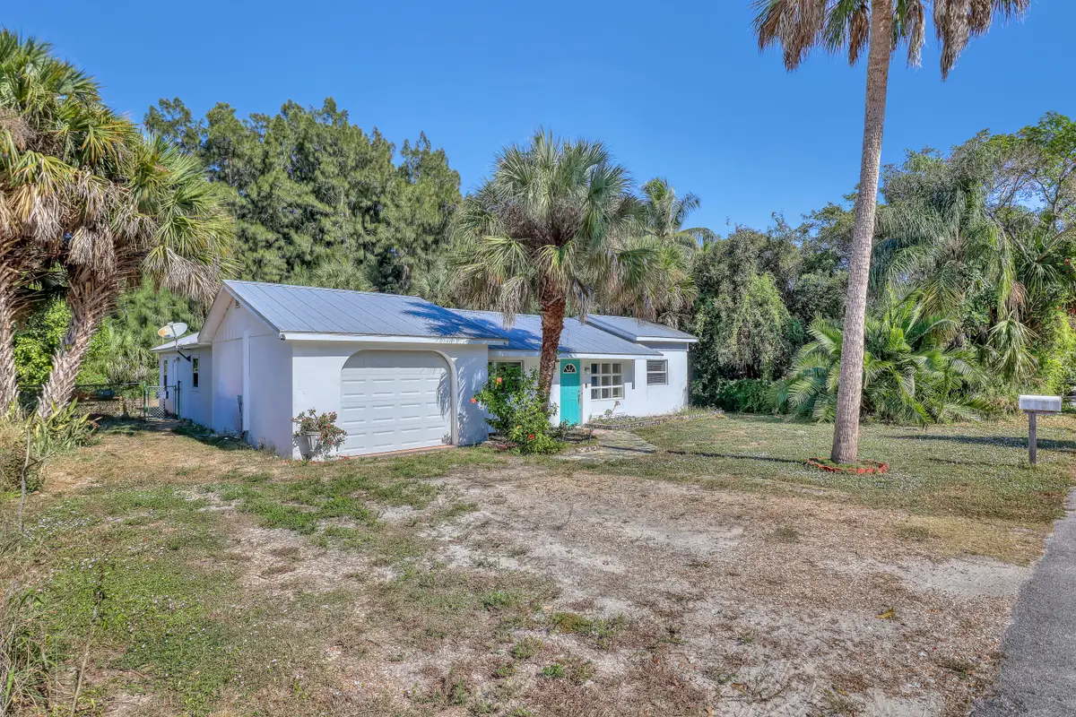 850 5th Place, Vero Beach, FL 32962 - #1