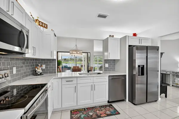 5710 Parkwalk Circle E, Boynton Beach, FL 33472