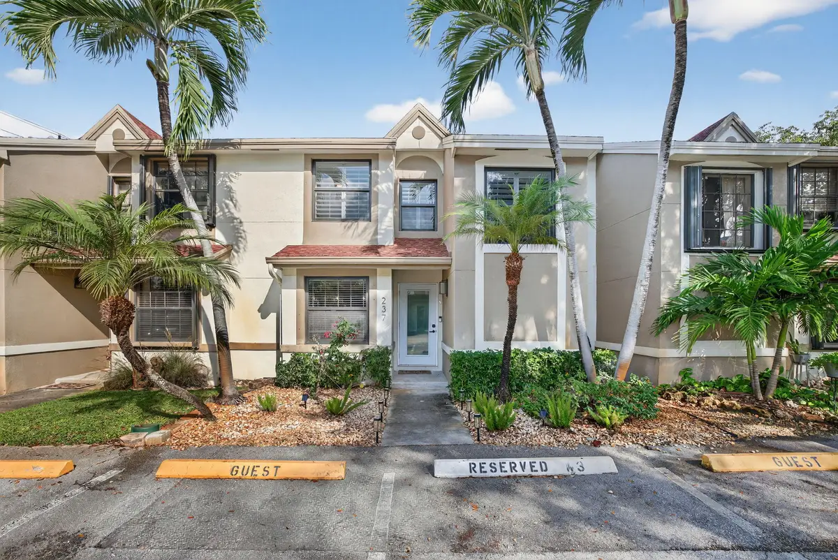 237 City View Drive #237, Fort Lauderdale, FL 33311 - #1