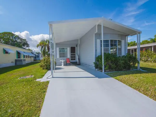 4 Oliva Road, Port St Lucie, FL 34952