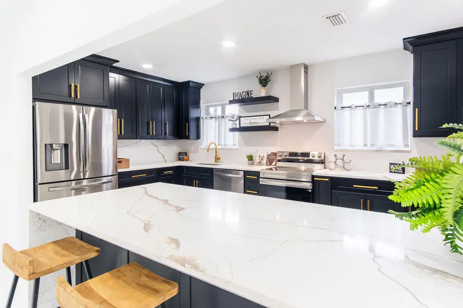 6370 Plunkett Street, Hollywood, FL 33023 - #2