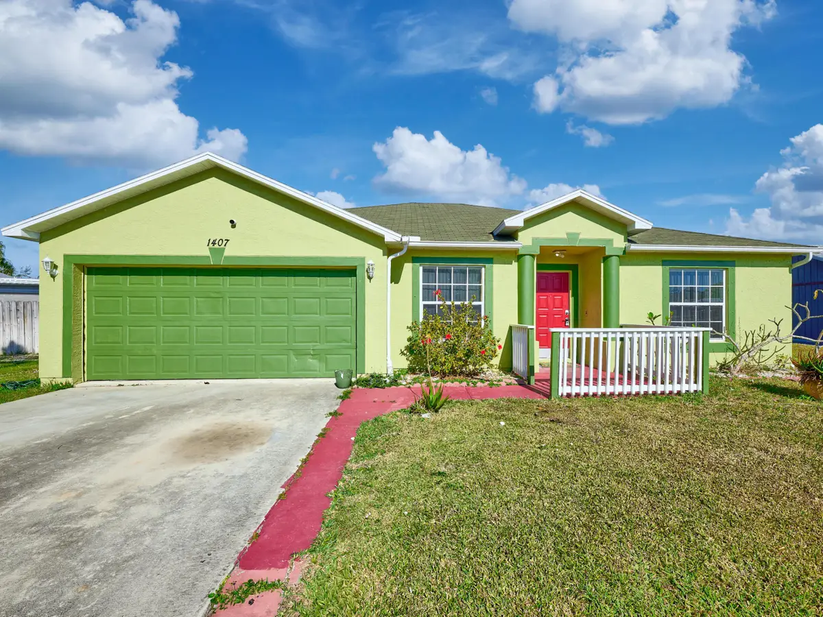 1407 SE Grapeland Avenue, Port Saint Lucie, FL 34952 - #1