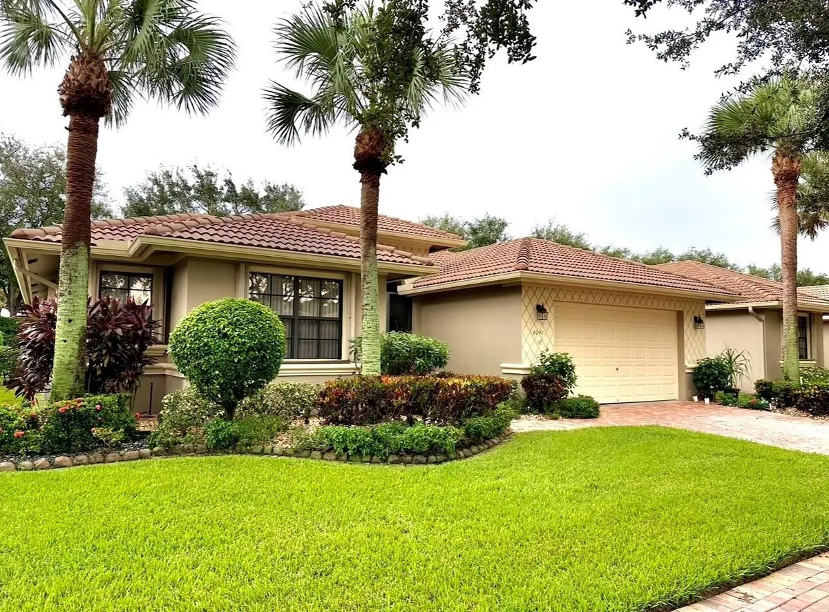 8041 E Via Grande, Boynton Beach, FL 33437 - #1