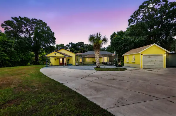 600 Gopher Hill Road, Fort Pierce, FL 34982