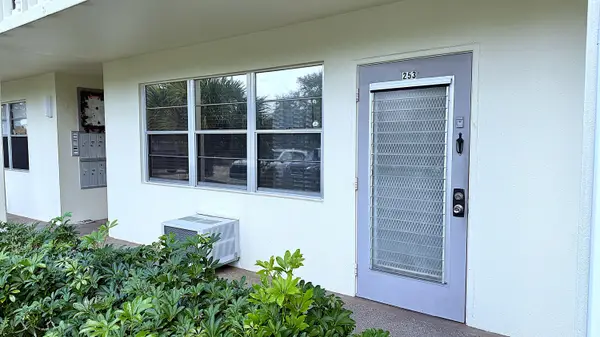 253 Newport P, Deerfield Beach, FL 33442