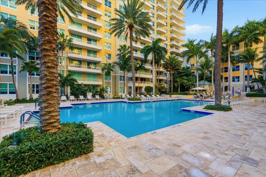 700 E Boynton Beach Boulevard #101, Boynton Beach, FL 33435 - #3