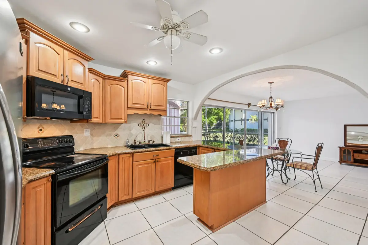 7 N Greenway Village N #111, Royal Palm Beach, FL 33411 - #1