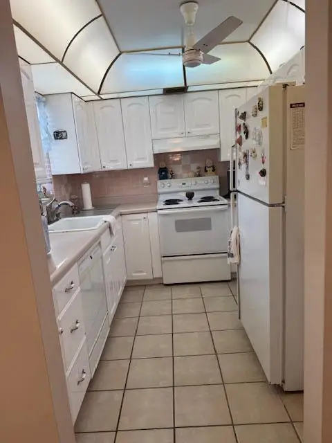 725 Lori Drive #313, Palm Springs, FL 33461 - #1