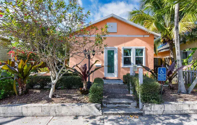 317 N D Street E, Lake Worth Beach, FL 33460 - #1