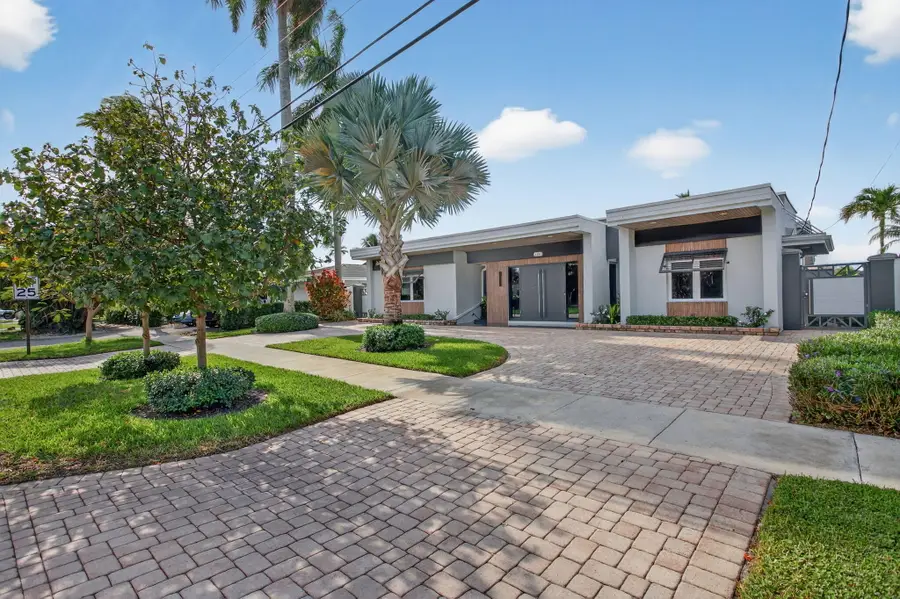 1141 SE 9th Avenue, Pompano Beach, FL 33060 - #3