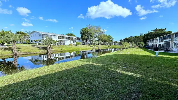 81 Markham E, Deerfield Beach, FL 33442
