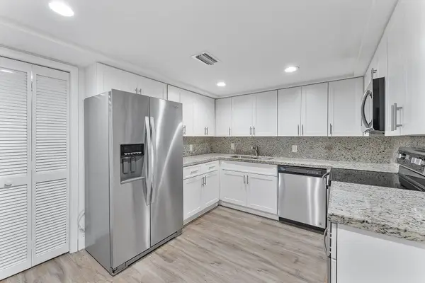 16475 Golf Club Road #207, Weston, FL 33326
